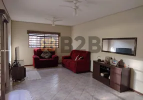Foto 1 de Casa com 3 Quartos à venda, 156m² em Vale do Igapo, Bauru