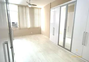 Foto 1 de Apartamento com 1 Quarto à venda, 41m² em Copacabana, Rio de Janeiro