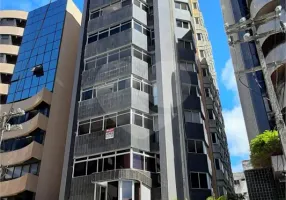 Foto 1 de Apartamento com 3 Quartos à venda, 231m² em Ponta Verde, Maceió