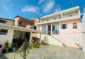 Foto 1 de Sobrado com 3 Quartos à venda, 179m² em Vila Damaceno, São Paulo
