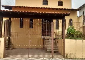 Foto 1 de Sobrado com 4 Quartos à venda, 223m² em Cidade Edson, Suzano