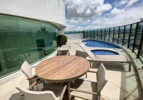 Foto 1 de Apartamento com 5 Quartos à venda, 225m² em Mauricio de Nassau, Caruaru