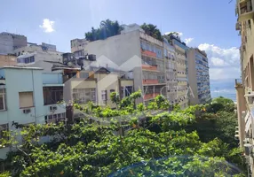 Foto 1 de Kitnet com 1 Quarto à venda, 40m² em Copacabana, Rio de Janeiro