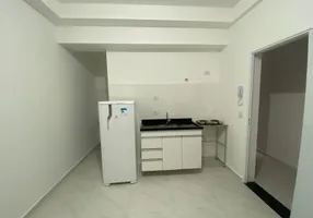 Foto 1 de Kitnet com 1 Quarto para alugar, 30m² em Vila Sao Luis, São Paulo