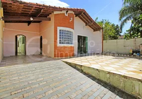 Foto 1 de Casa com 3 Quartos à venda, 140m² em Jardim Três Marias, Peruíbe