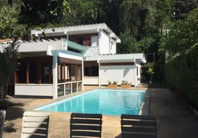Foto 1 de Casa com 4 Quartos à venda, 400m² em Itacoatiara, Niterói