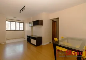 Foto 1 de Apartamento com 3 Quartos para alugar, 70m² em Cidade Baixa, Porto Alegre