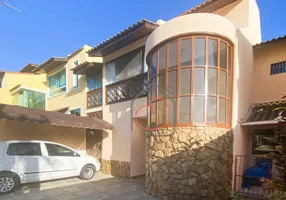 Foto 1 de Casa com 4 Quartos à venda, 178m² em Cancela Preta, Macaé