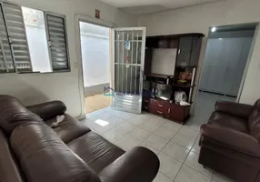 Foto 1 de Casa com 2 Quartos à venda, 120m² em Vila Guarani, São Paulo