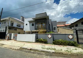 Foto 1 de Casa com 3 Quartos à venda, 182m² em Das Capitais, Timbó