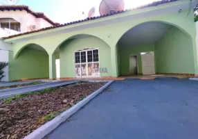 Foto 1 de Casa com 3 Quartos para alugar, 210m² em Boa Esperança, Cuiabá