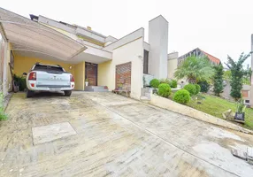 Foto 1 de Casa com 4 Quartos à venda, 302m² em Guabirotuba, Curitiba