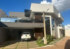 Foto 1 de Casa de Condomínio com 4 Quartos à venda, 375m² em Setor Habitacional Arniqueira, Brasília