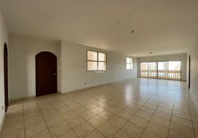 Foto 1 de Apartamento com 3 Quartos para alugar, 160m² em Centro, Piracicaba