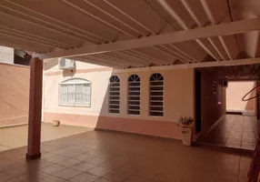 Foto 1 de Casa com 3 Quartos à venda, 180m² em Independência, Ribeirão Preto