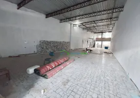 Foto 1 de Galpão/Depósito/Armazém para alugar, 190m² em Vila Caldas, Carapicuíba