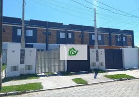 Foto 1 de Casa de Condomínio com 2 Quartos para venda ou aluguel, 70m² em Pereque Mirim, Caraguatatuba