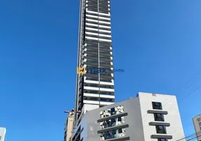 Foto 1 de Apartamento com 3 Quartos à venda, 218m² em Centro, Balneário Camboriú