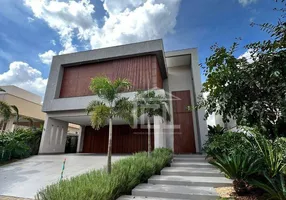 Foto 1 de Casa de Condomínio com 4 Quartos à venda, 374m² em ALPHAVILLE II, Londrina