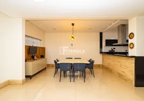 Foto 1 de Casa com 4 Quartos à venda, 307m² em Asa Norte, Brasília