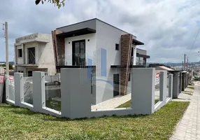 Foto 1 de Sobrado com 3 Quartos à venda, 82m² em Maracana, Colombo