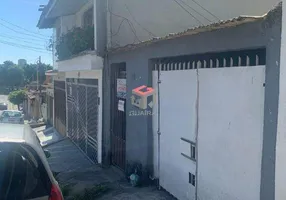 Foto 1 de Casa com 2 Quartos à venda, 134m² em Jardim Teles de Menezes, Santo André