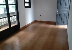 Foto 1 de Sobrado com 3 Quartos à venda, 150m² em Vila Liviero, São Paulo