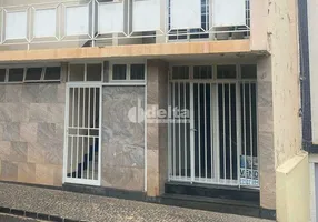 Foto 1 de Apartamento com 2 Quartos à venda, 120m² em Lidice, Uberlândia