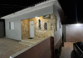 Foto 1 de Casa com 3 Quartos à venda, 116m² em Jardim Krahe, Viamão