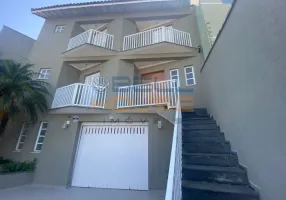 Foto 1 de Sobrado com 3 Quartos à venda, 171m² em Vila Alto de Santo Andre, Santo André