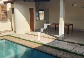 Foto 1 de Casa com 3 Quartos à venda, 220m² em Santa Isabel, Teresina