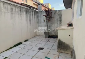 Foto 1 de Casa de Condomínio com 3 Quartos para alugar, 70m² em Jardim Karaíba, Uberlândia