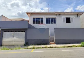 Foto 1 de Casa com 3 Quartos para alugar, 300m² em Centro, Bragança Paulista