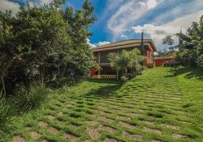 Foto 1 de Fazenda/Sítio com 3 Quartos à venda, 320m² em Vivendas da Exposição, Divinópolis