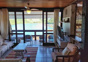 Foto 1 de Casa com 3 Quartos à venda, 200m² em Itanema, Angra dos Reis