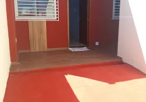 Foto 1 de Casa com 2 Quartos à venda, 57m² em Centro, Ponta Grossa