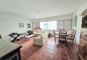 Foto 1 de Apartamento com 2 Quartos à venda, 90m² em Vila Alzira, Guarujá