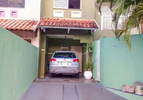 Foto 1 de Sobrado com 3 Quartos para venda ou aluguel, 125m² em Igapo, Londrina