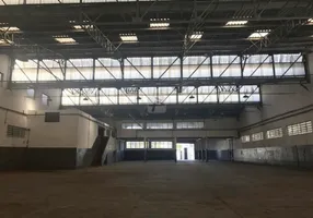 Foto 1 de Galpão/Depósito/Armazém para alugar, 5678m² em Remédios, Osasco