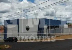 Foto 1 de Galpão/Depósito/Armazém para venda ou aluguel, 548m² em Planalto Verde I, Ribeirão Preto