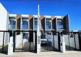 Foto 1 de Casa com 2 Quartos à venda, 67m² em Santa Catarina, Joinville