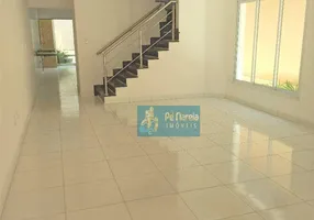 Foto 1 de Sobrado com 4 Quartos à venda, 215m² em Canto do Forte, Praia Grande