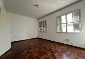 Foto 1 de Apartamento com 2 Quartos à venda, 58m² em Passo da Areia, Porto Alegre