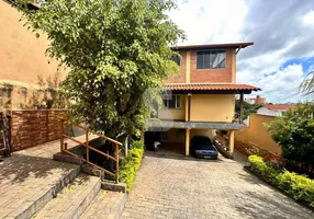 Foto 1 de Casa com 3 Quartos à venda, 430m² em Glória, Contagem