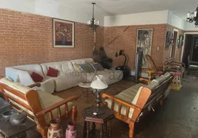 Foto 1 de Casa com 4 Quartos à venda, 233m² em Vila Adyana, São José dos Campos