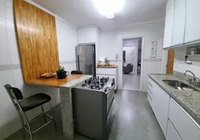 Foto 1 de Casa de Condomínio com 4 Quartos à venda, 220m² em Santa Teresinha, São Paulo