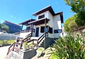 Foto 1 de Casa com 4 Quartos à venda, 236m² em Planalto, Caxias do Sul