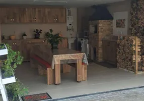 Foto 1 de Casa de Condomínio com 2 Quartos à venda, 125m² em Mato Queimado, Gramado