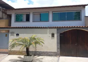 Foto 1 de Casa com 5 Quartos à venda, 360m² em Moqueta, Nova Iguaçu