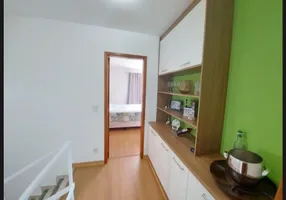 Foto 1 de Casa com 3 Quartos à venda, 125m² em Araras, Teresópolis